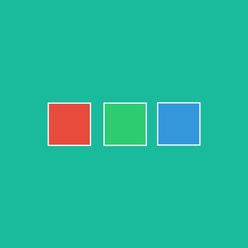A figura é composta por três quadrados, cada um de uma cor: o primeiro é vermelho (red), o segundo é verde (green) e o terceiro é azul (blue). O fundo da imagem é verde, cor característica da seção Fotografia.